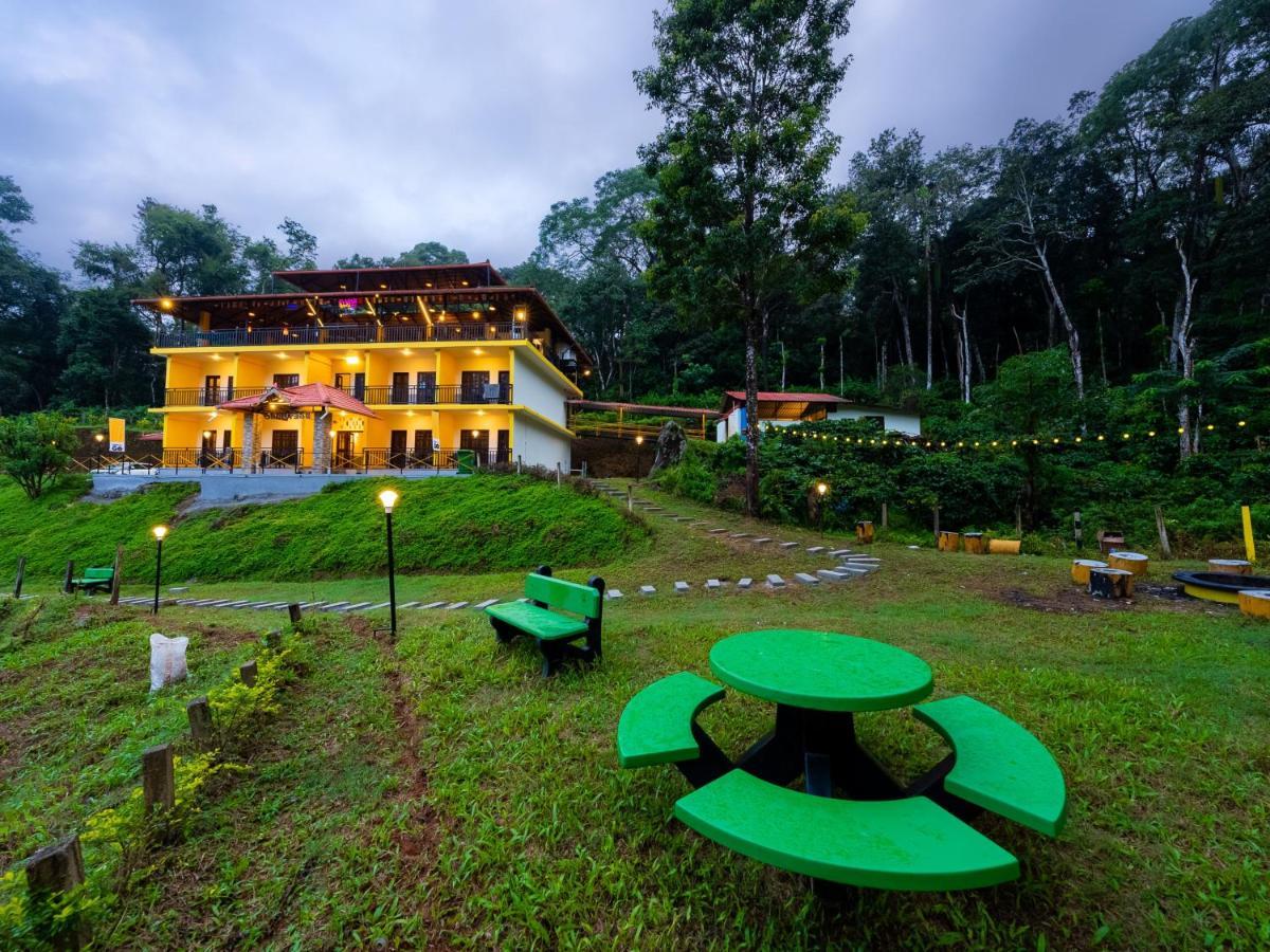 The Hosteller Coorg Rainforest, Madikeri Ngoại thất bức ảnh