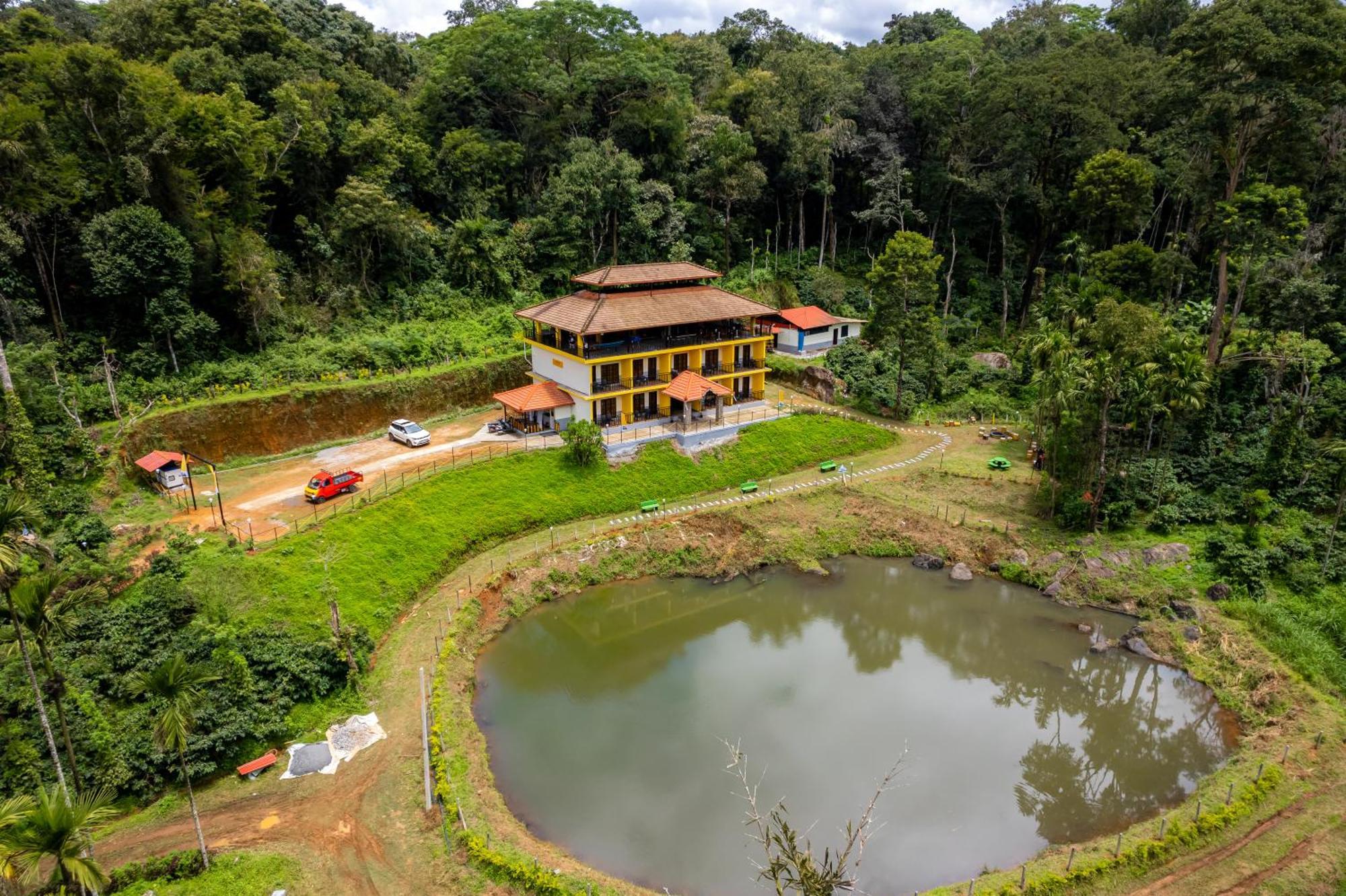 The Hosteller Coorg Rainforest, Madikeri Ngoại thất bức ảnh